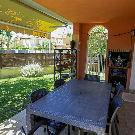 Casa Paul Cezane Only Families Cambrils